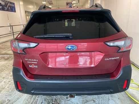 Used 2020 Subaru Outback Premium image 6