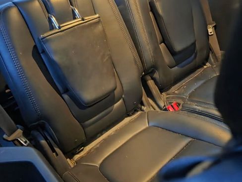 Used 2013 Ford Explorer XLT AWD/4WD image 7