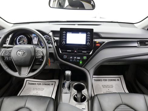 Used 2024 Toyota Camry SE image 21
