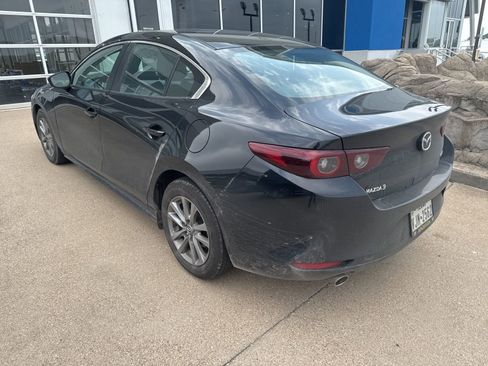 Used 2023 MAZDA MAZDA3 s FWD image 3