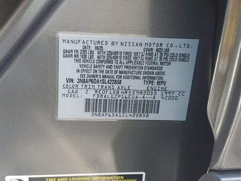 Used 2025 Nissan Kicks SR FWD image 31