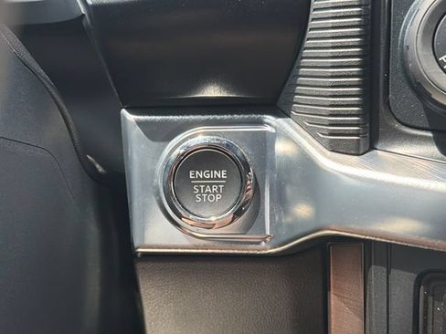 Used 2025 Ford F150 King Ranch AWD/4WD image 45