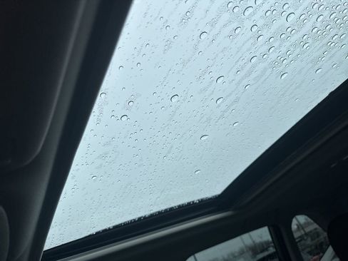 Certified 2023 Subaru Forester Limited image 23