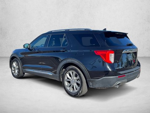 Used 2023 Ford Explorer Limited w/ Equipment Group 301A RWD image 7