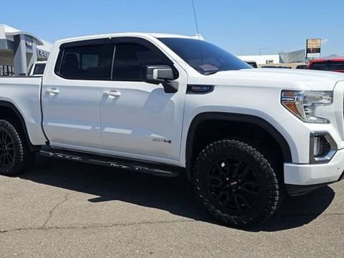 Used 2019 GMC Sierra 1500 AT4 w/ AT4 Premium Package AWD/4WD image 2