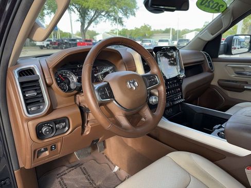 Used 2020 RAM 1500 Laramie RWD image 14