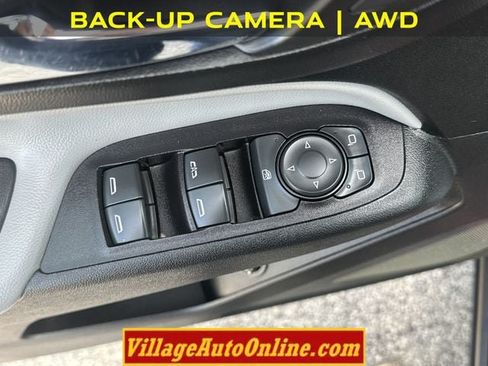 Used 2019 Chevrolet Equinox LT w/ LT True North Edition AWD/4WD image 11