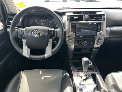 Used 2022 Toyota 4Runner SR5 Premium w/ Moonroof Package image 16