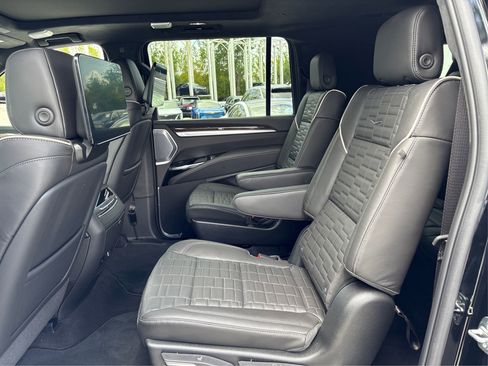 New 2026 Cadillac Escalade ESV Platinum Sport image 10