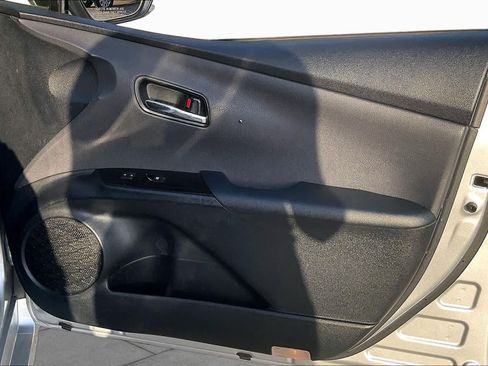 Used 2016 Toyota Prius Two FWD image 22