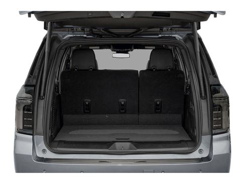 New 2026 Chevrolet Suburban LT image 10