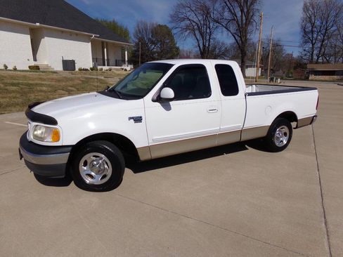 Used 1999 Ford F150 XLT image 5