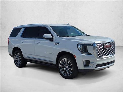 Used 2021 GMC Yukon Denali w/ Denali Ultimate Package RWD image 3