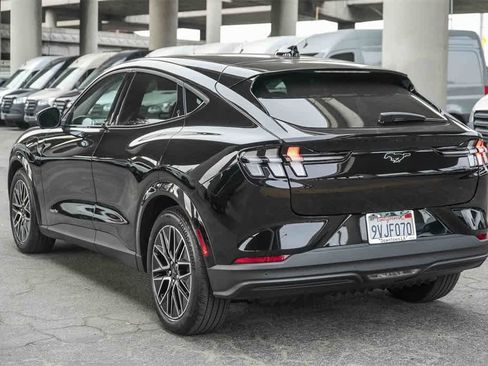 Used 2025 Ford Mustang Mach-E Premium image 6