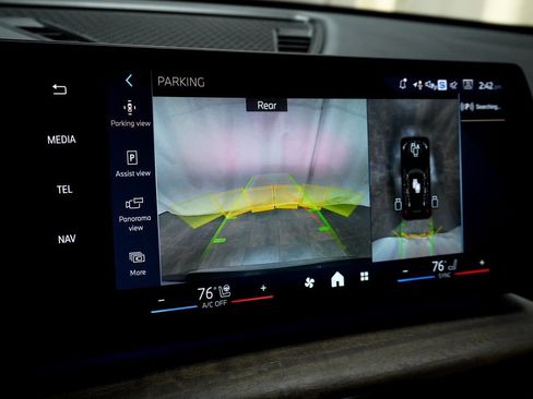 Certified 2025 BMW X1 xDrive28i w/ Technology Package image 24