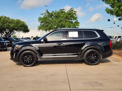 Used 2022 Kia Telluride SX w/ SX Prestige Package image 12