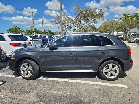 Used 2019 Audi Q5 2.0T Premium w/ Convenience Package image 3