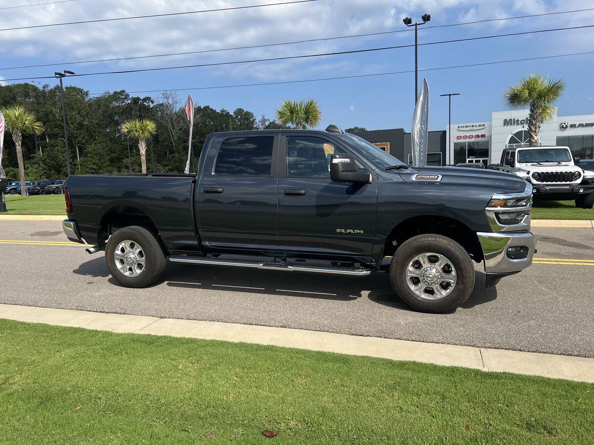 Certified 2026 RAM 2500 Big Horn AWD/4WD image 4