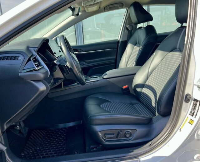 Used 2023 Toyota Camry SE FWD image 15