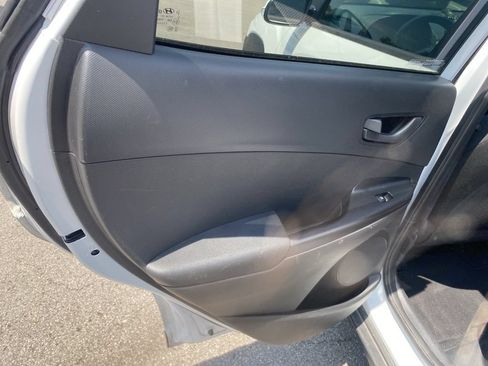 Used 2020 Hyundai Kona SEL Plus AWD/4WD image 37