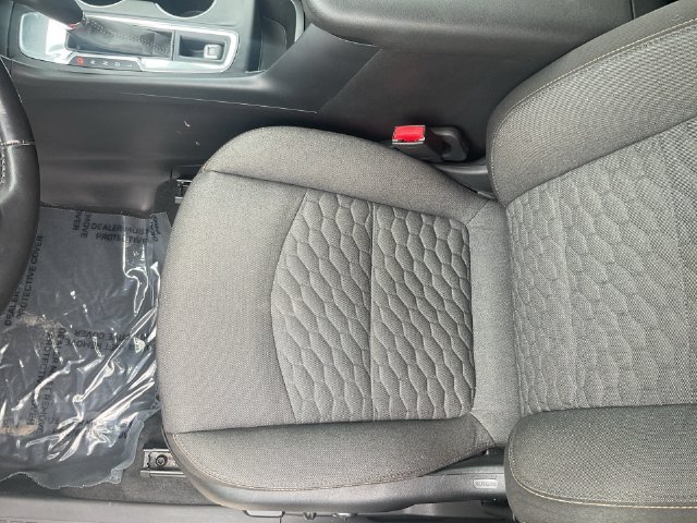 Used 2019 Chevrolet Equinox LT FWD image 24