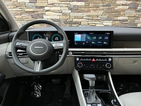 Used 2026 Hyundai Tucson SEL image 15