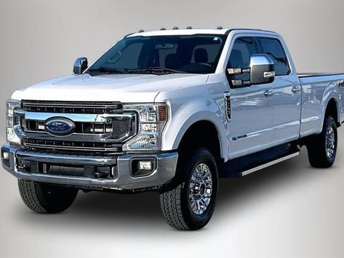 Used 2022 Ford F250 XLT w/ XLT Premium Package AWD/4WD image 2