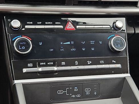 Used 2024 Hyundai Santa Fe SEL AWD/4WD image 27
