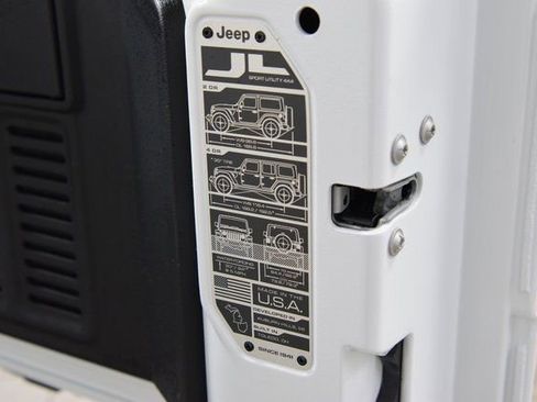 Used 2024 Jeep Wrangler Sahara w/ Safety Group image 24