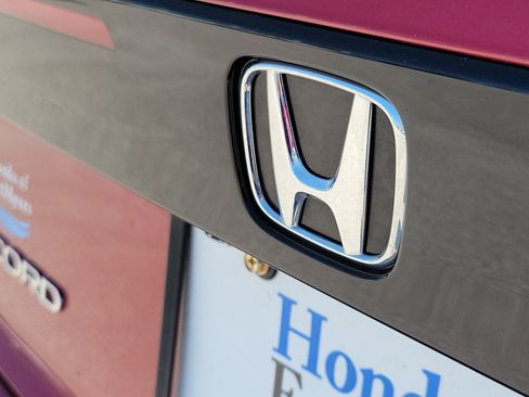 Used 2024 Honda Accord Sport image 8