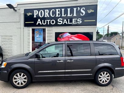 Used 2015 Chrysler Town & Country Touring w/ Driver Convenience Group