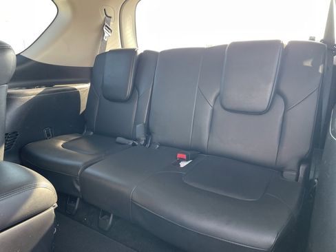 Used 2023 Nissan Armada SL w/ Captain's Chairs Package image 19
