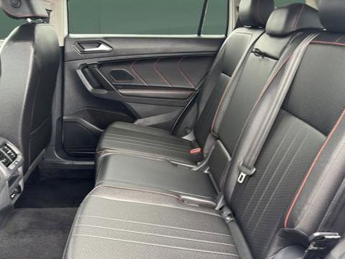 Used 2024 Volkswagen Tiguan Wolfsburg Edition image 19