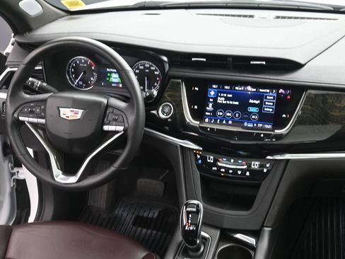 Certified 2024 Cadillac XT6 Premium Luxury AWD/4WD image 14