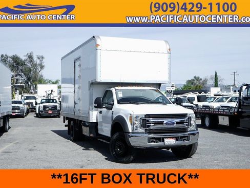 Used 2017 Ford F550 2WD Regular Cab Super Duty image 1