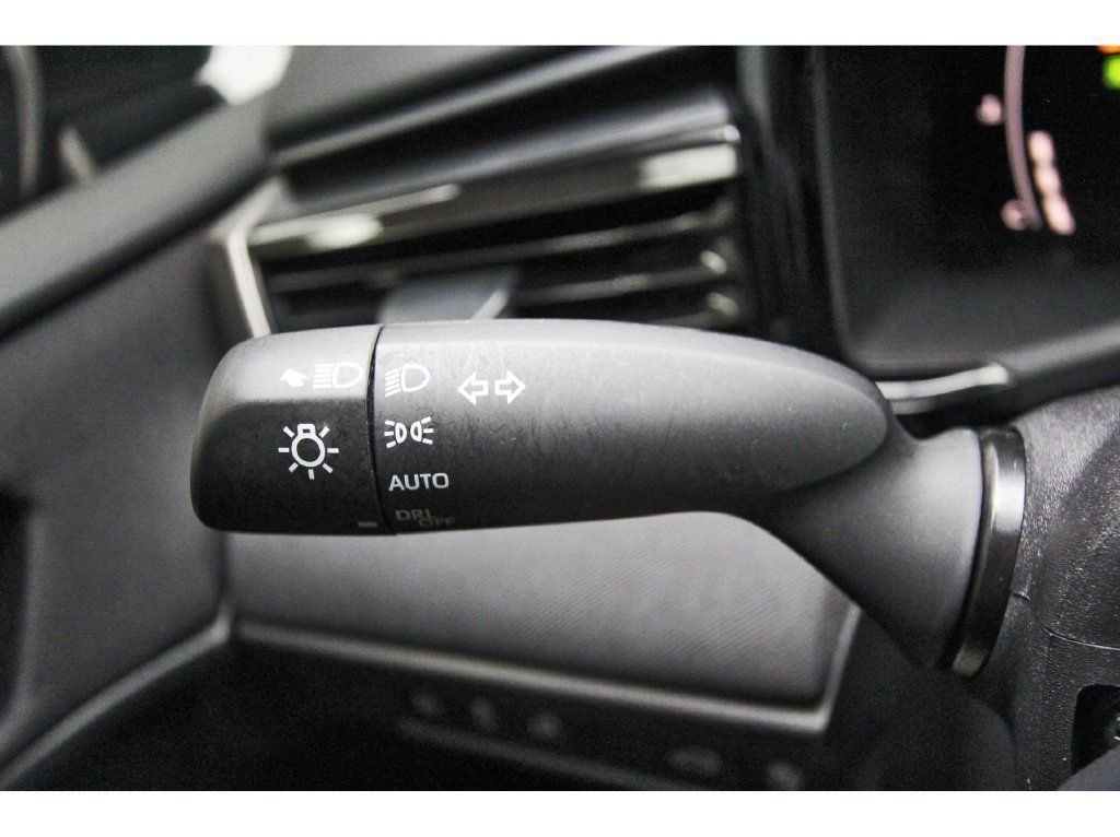 Used 2025 Toyota Camry LE FWD image 18