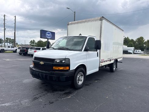 Used 2021 Chevrolet Express 3500 w/ Power Convenience Package RWD image 1