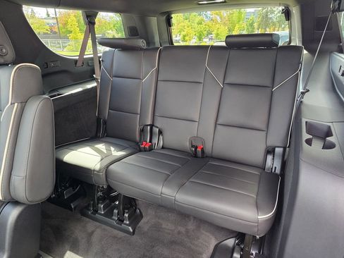 New 2026 Cadillac Escalade ESV Sport AWD/4WD image 18