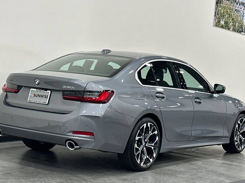 Used 2025 BMW 330i Sedan RWD image 4