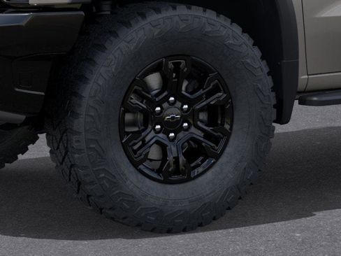 New 2026 Chevrolet Silverado 1500 ZR2 image 33