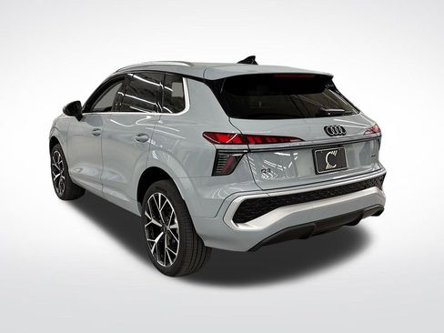New 2026 Audi Q3 quattro 2.0T AWD/4WD image 3
