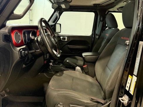 Used 2018 Jeep Wrangler Unlimited Rubicon w/ Steel Bumper Group AWD/4WD image 13