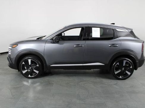 Certified 2026 Nissan Kicks SR FWD image 12