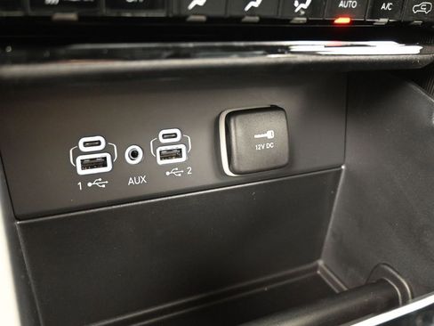 New 2025 Jeep Grand Cherokee L Limited image 24