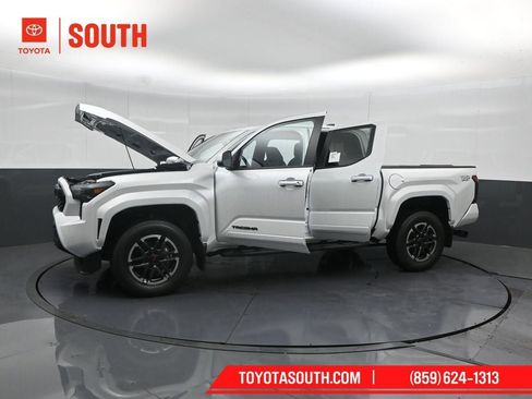 New 2026 Toyota Tacoma TRD Sport w/ TRD Sport Upgrade Package AWD/4WD image 54
