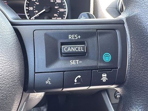 Used 2024 Nissan Rogue SV AWD/4WD image 20