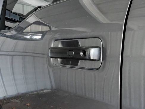 Used 2022 Ford F450 Platinum w/ FX4 Off-Road Package AWD/4WD image 40