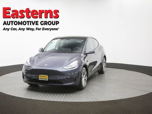 Used 2021 Tesla Model Y Long Range AWD/4WD image 45