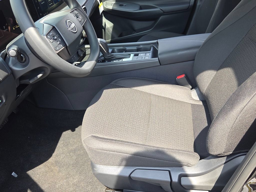 New 2027 Nissan Sentra S w/ Floor Mat Package FWD image 4