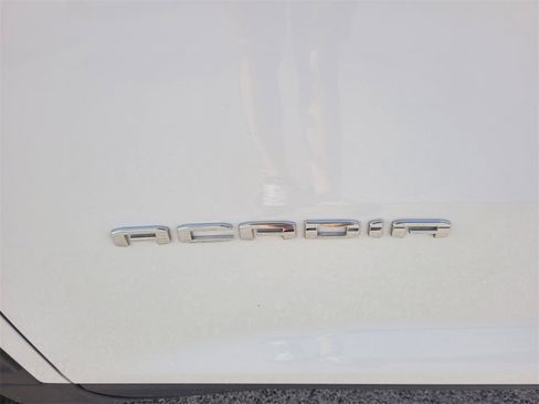 Certified 2025 GMC Acadia Elevation image 4